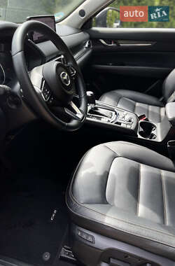 Позашляховик / Кросовер Mazda CX-5 2023 в 