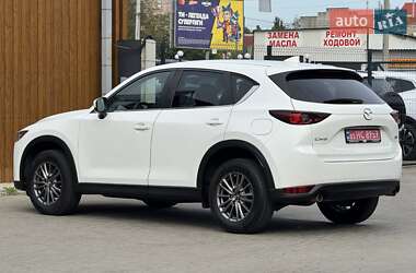 Позашляховик / Кросовер Mazda CX-5 2017 в 