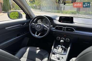Позашляховик / Кросовер Mazda CX-5 2017 в 