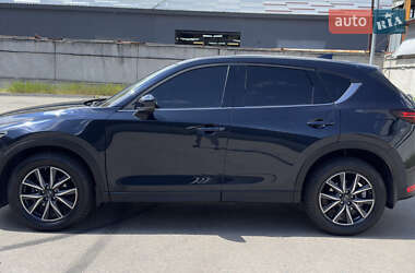Позашляховик / Кросовер Mazda CX-5 2018 в 