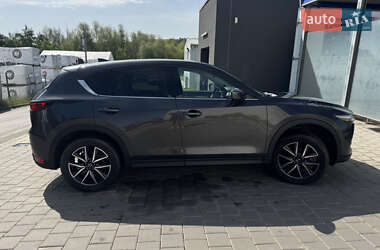 Позашляховик / Кросовер Mazda CX-5 2018 в 