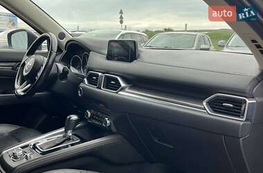 Позашляховик / Кросовер Mazda CX-5 2017 в 