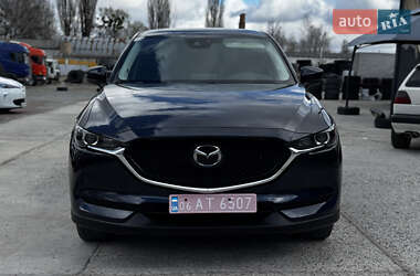 Позашляховик / Кросовер Mazda CX-5 2018 в 