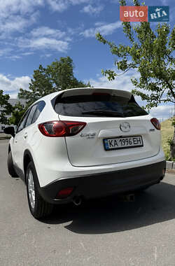Внедорожник / Кроссовер Mazda CX-5 2015 в 