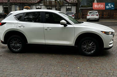 Позашляховик / Кросовер Mazda CX-5 2020 в 