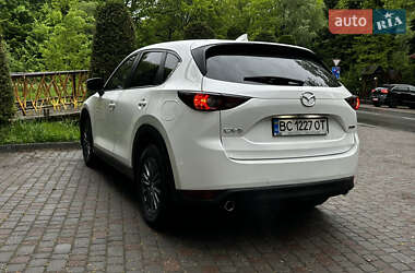 Позашляховик / Кросовер Mazda CX-5 2020 в 