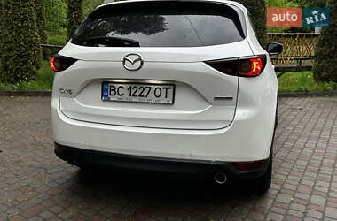Позашляховик / Кросовер Mazda CX-5 2020 в 
