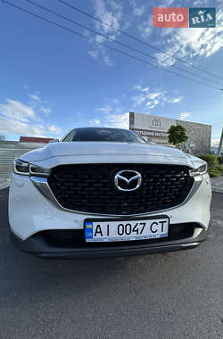 Внедорожник / Кроссовер Mazda CX-5 2023 в 