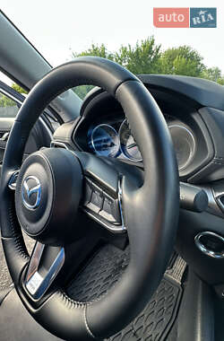 Внедорожник / Кроссовер Mazda CX-5 2023 в 