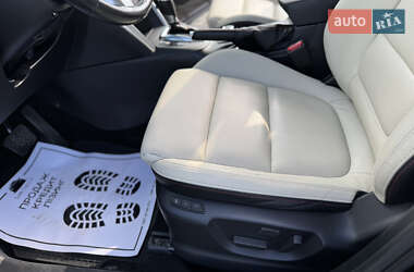 Внедорожник / Кроссовер Mazda CX-5 2014 в 