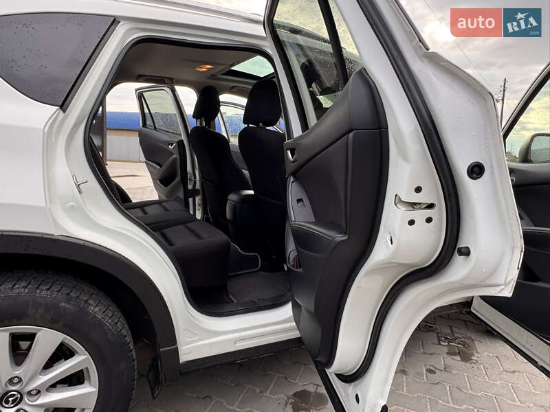 Внедорожник / Кроссовер Mazda CX-5 2015 в Луцке