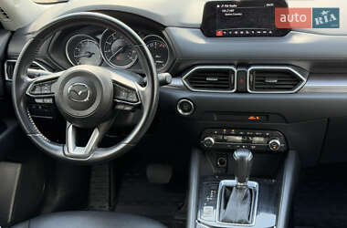 Позашляховик / Кросовер Mazda CX-5 2019 в 