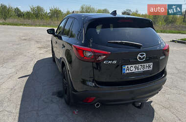 Позашляховик / Кросовер Mazda CX-5 2015 в 