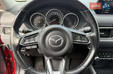 Позашляховик / Кросовер Mazda CX-5 2018 в 