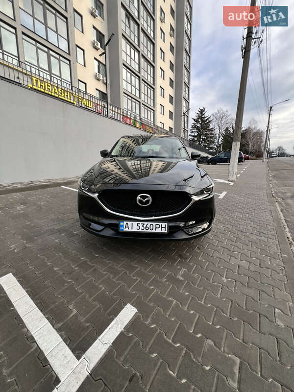 Позашляховик / Кросовер Mazda CX-5 2018 в 