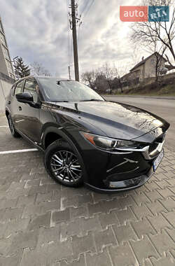Позашляховик / Кросовер Mazda CX-5 2018 в 