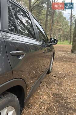 Позашляховик / Кросовер Mazda CX-5 2013 в 