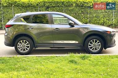 Позашляховик / Кросовер Mazda CX-5 2022 в 