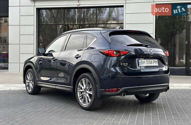 Внедорожник / Кроссовер Mazda CX-5 2019 в 