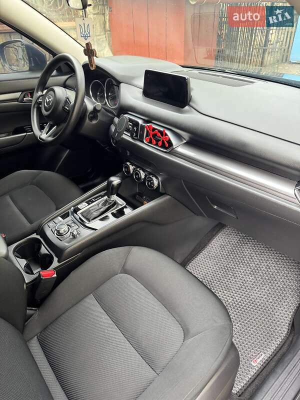Позашляховик / Кросовер Mazda CX-5 2017 в Долині