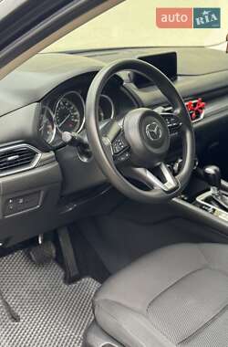 Позашляховик / Кросовер Mazda CX-5 2017 в 