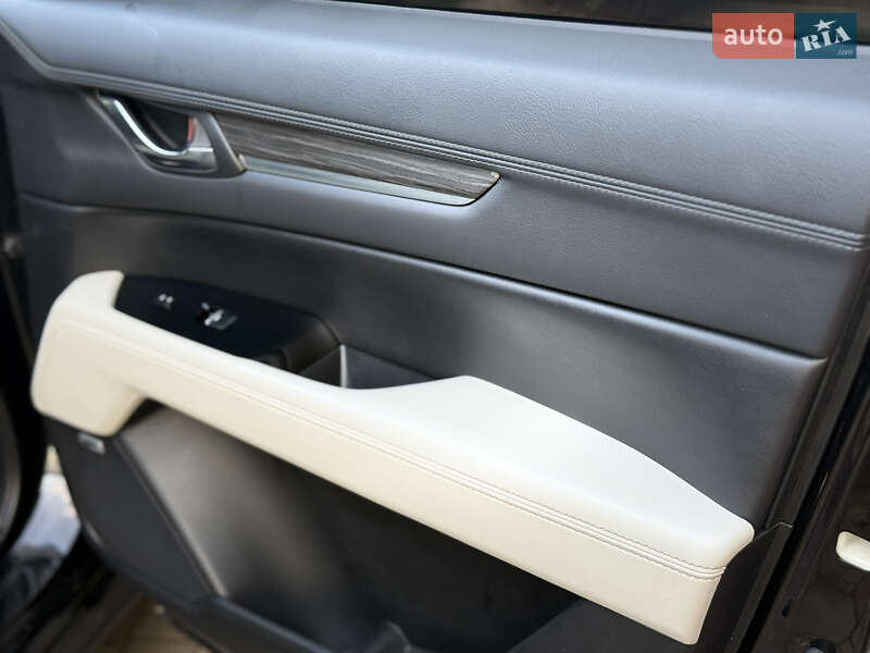 Внедорожник / Кроссовер Mazda CX-5 2017 в Днепре