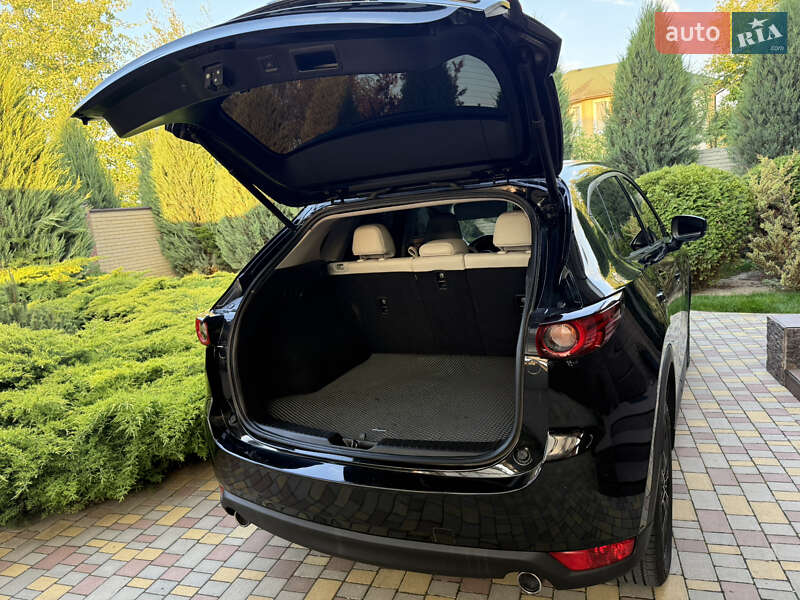 Внедорожник / Кроссовер Mazda CX-5 2017 в Днепре