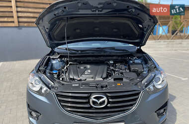 Позашляховик / Кросовер Mazda CX-5 2015 в 