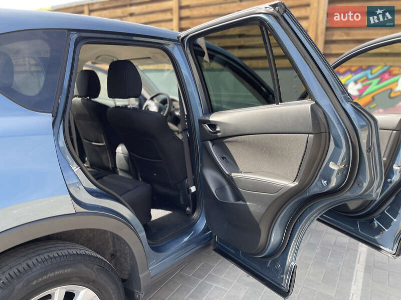 Внедорожник / Кроссовер Mazda CX-5 2015 в Кривом Роге