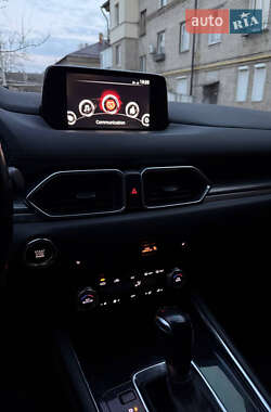 Позашляховик / Кросовер Mazda CX-5 2017 в 