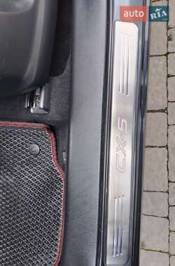 Позашляховик / Кросовер Mazda CX-5 2013 в 