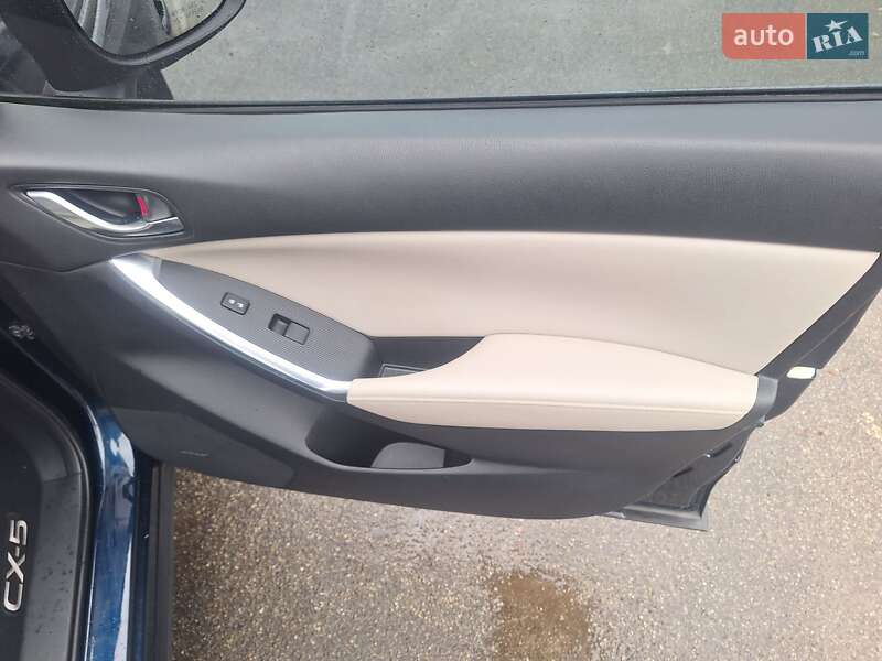 Внедорожник / Кроссовер Mazda CX-5 2015 в Киеве