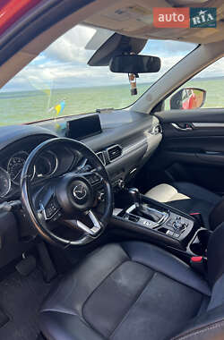 Позашляховик / Кросовер Mazda CX-5 2017 в 