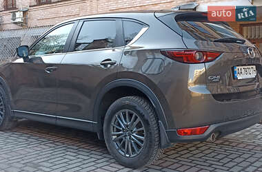 Внедорожник / Кроссовер Mazda CX-5 2018 в 