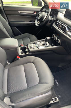 Позашляховик / Кросовер Mazda CX-5 2018 в 
