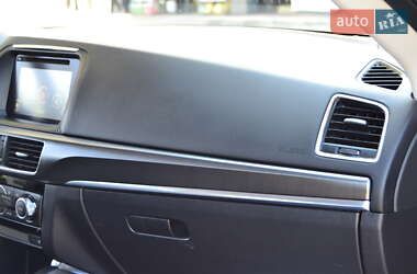 Внедорожник / Кроссовер Mazda CX-5 2015 в 