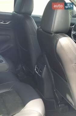 Позашляховик / Кросовер Mazda CX-5 2017 в 