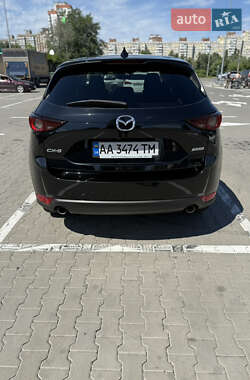Внедорожник / Кроссовер Mazda CX-5 2018 в 