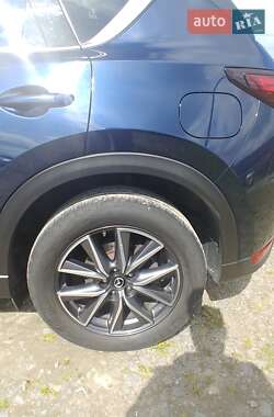 Внедорожник / Кроссовер Mazda CX-5 2017 в 