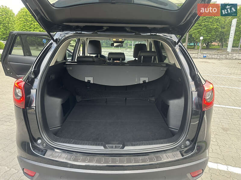 Позашляховик / Кросовер Mazda CX-5 2016 в Луцьку