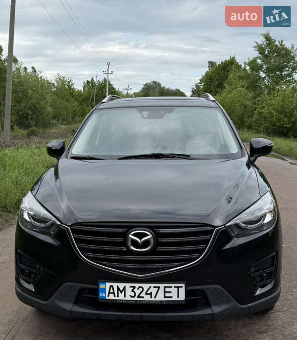 Позашляховик / Кросовер Mazda CX-5 2015 в 