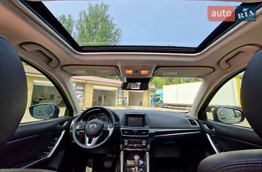 Позашляховик / Кросовер Mazda CX-5 2016 в 
