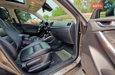 Позашляховик / Кросовер Mazda CX-5 2016 в 