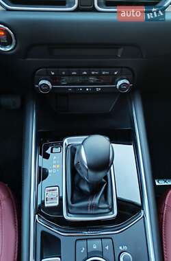 Внедорожник / Кроссовер Mazda CX-5 2024 в 