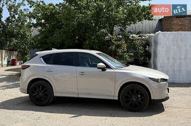 Позашляховик / Кросовер Mazda CX-5 2024 в 