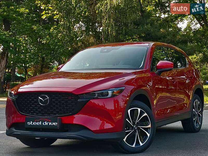 Внедорожник / Кроссовер Mazda CX-5 2023 в 