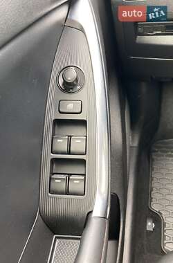 Внедорожник / Кроссовер Mazda CX-5 2012 в 