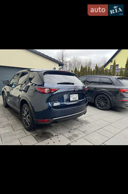 Позашляховик / Кросовер Mazda CX-5 2018 в 