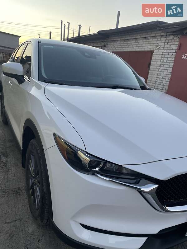 Внедорожник / Кроссовер Mazda CX-5 2017 в Украинке