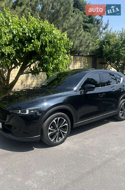 Позашляховик / Кросовер Mazda CX-5 2023 в 